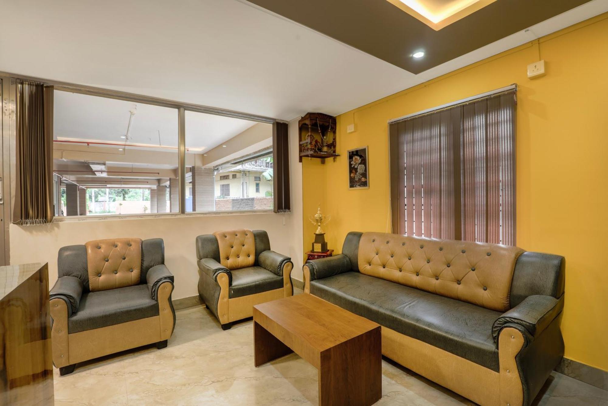 Treebo Urban Oasis Inn Γουβαχάτι Εξωτερικό φωτογραφία