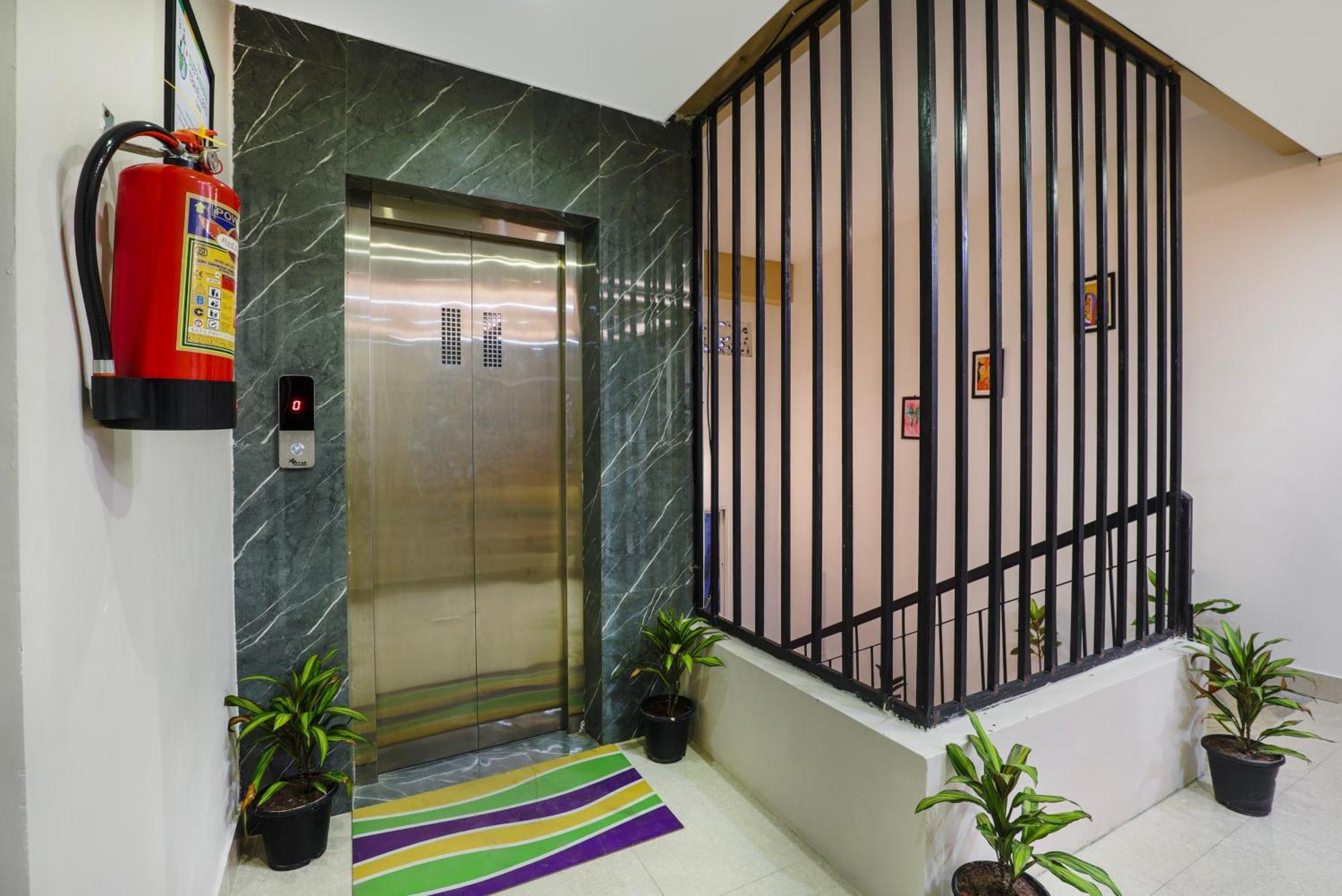 Treebo Urban Oasis Inn Γουβαχάτι Εξωτερικό φωτογραφία